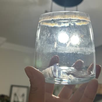 Kurulum Sonrası Yeni Alınan Arçelik Bulaşık Makinesinde Camlarda Beyaz Lekeler Ve Gökkuşağı İzleri