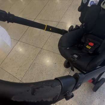 Pegasus Uçuşunda Bebek Arabam Kırıldı, Yardım Alamadım