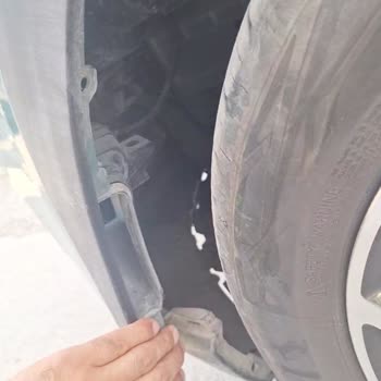 Servis Gecikmesi Ve Fiyat Değişikliği Nedeniyle Araçsız Kalan Müşteri İkame Araç Talebi Reddedildi