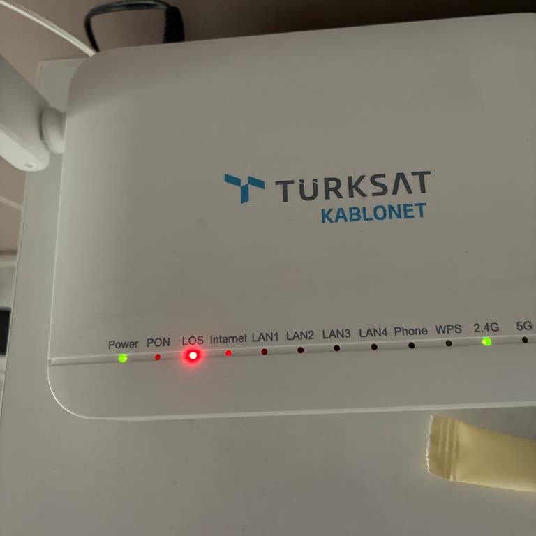 İnternet Ve TV Kesintisi: Acil Çözüm Ve Ücret İadesi Talebi