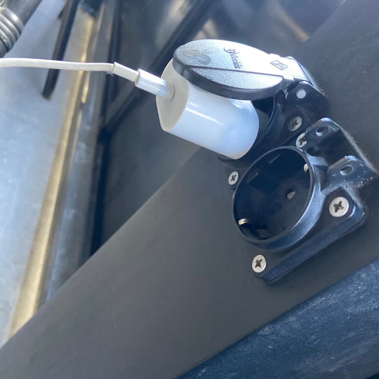 Kağıthane Starbucks'ta Dış Prizler Elektrik Vermiyor, Müşteriler Mağdur
