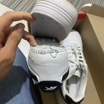 İki Ay İçinde Tabanı Ayrılan Reebok Ayakkabısı Güvenlik Tehlikesi