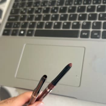 Kullanılmış L’Oreal Göz Kalemi Teslim Alındı, Hijyen Ve Sağlık Endişesi