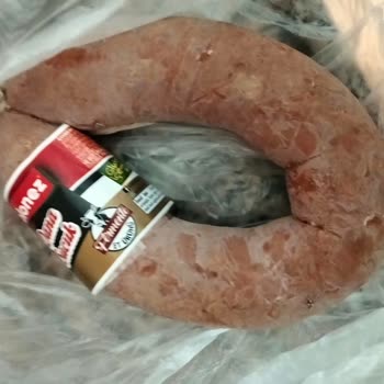 Polonez Sucukta Son Kullanma Tarihi Geçmemişken Bozulma Ve Koku Sorunu