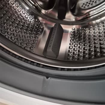 Vestel Çamaşır Makinesinin Patlamaya Benzer Ses Ve Su Sızıntısı Nedeniyle Tehlike Ve Değişim Talebi