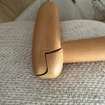 Bellona Sandalye Çatlağı Ve Uzun Servis Süreci