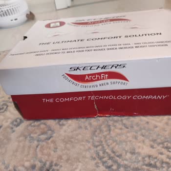 Skechers Ayakkabısındaki Defekt Ve Mağaza Personelinin Çelişkili Tutumu