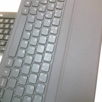 Klavyesi Yerinden Çıkan Tabletlerde Kullanıcı Hatası İddiası Ve Aşırı Ücret Talebi