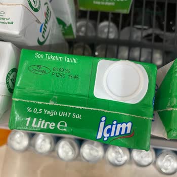 Raflarda Süresi Geçmiş İçim Sütleri
