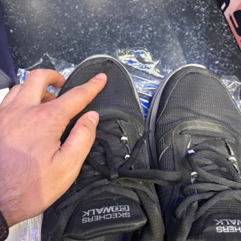 Skechers Ayakkabısındaki İç Taban Ve Astar Yırtılması Nedeniyle Reddedilen İade Ve Değişim Talebi