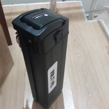 Volt Pil Batarya Elimde Ne Değerlerini Kanıtlayan Bir Etiket Ne De Garanti Belgesi Var