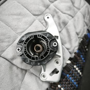 Peugeot Yetkili Servisin Garanti Dışı Koltuk Dayama Kırılması Ve Sürekli Arıza Şikayetim