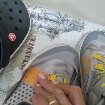 Skechers Basketbol Ayakkabısının File Parçasının Hızlı Yırtılması Ve Değişim Talebi