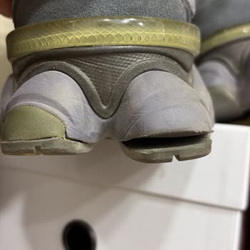 Kısa Sürede Parçalanan New Balance Ayakkabı İçin Para İadesi Talebi