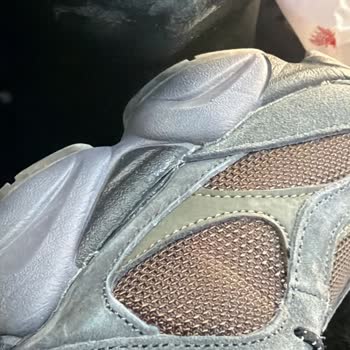 Kısa Sürede Parçalanan New Balance Ayakkabı İçin Para İadesi Talebi