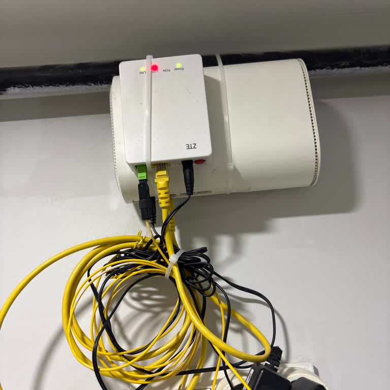 Zeytinburnu’da Altyapı Çalışması Bilgi Eksikliği Ve Sürekli İnternet Kesintisi
