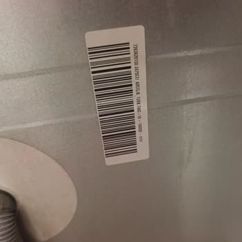 On Yıllık Buzdolabının Soğutma Sorunu, Yetkili Servis Çözüm Sunmuyor