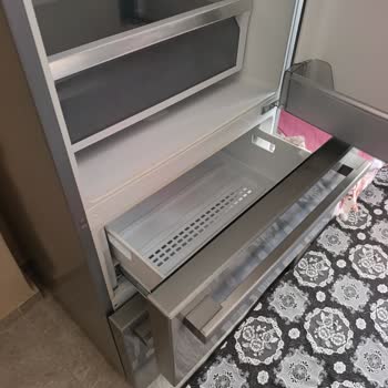 On Yıllık Buzdolabının Soğutma Sorunu, Yetkili Servis Çözüm Sunmuyor