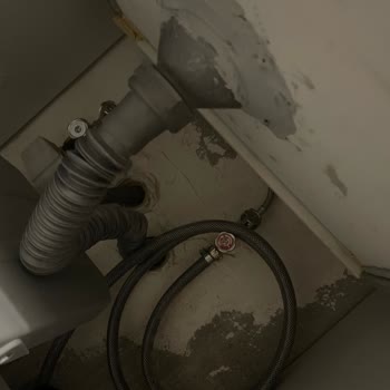 Ekolay Mutfak İnegöl Şubesi Geciken Montaj, Defolu Ürün Ve Cevapsızlık Şikayeti