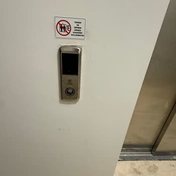 Malatya TOKİ Konutlarında Asansör, Elektrik Ve Su Kesintileri Vatandaşları Mağdur Ediyor