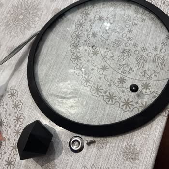 Karaca Bio Diamond 26cm Tencere Kapağının Kulpu Eksik Ve Montaj İmkânsız