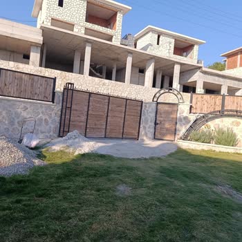 Tamamlanmamış Villa Ve Karınca Sorunu Nedeniyle Fahiş Ücret Ve Çözüm Yok