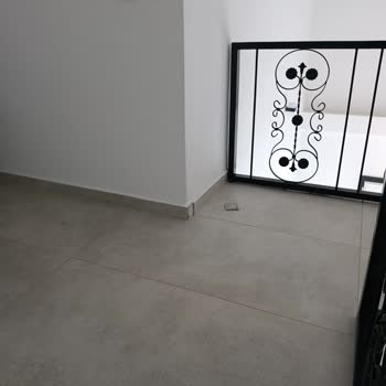 Tamamlanmamış Villa Ve Karınca Sorunu Nedeniyle Fahiş Ücret Ve Çözüm Yok
