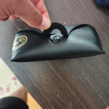 Rayban 3025 Kılıfı Çıtçıtı Kısa Sürede Yırtıldı, Ücretsiz Değişim Talebi