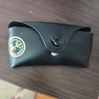 Rayban 3025 Kılıfı Çıtçıtı Kısa Sürede Yırtıldı, Ücretsiz Değişim Talebi