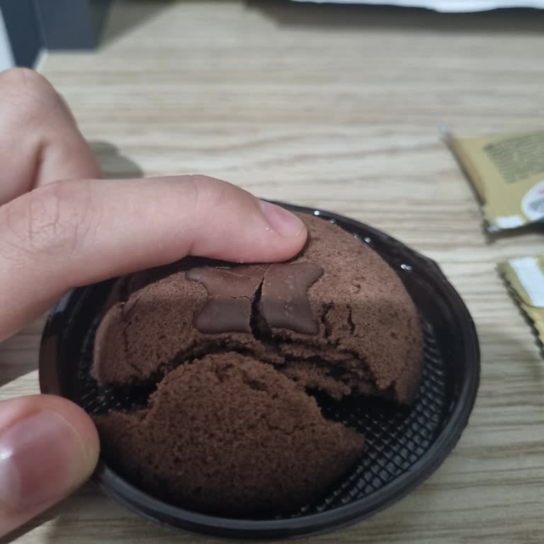 Şölen Çikolata Sufle Sert Ve Bayat Çıktı, Güvenimiz Sarsıldı