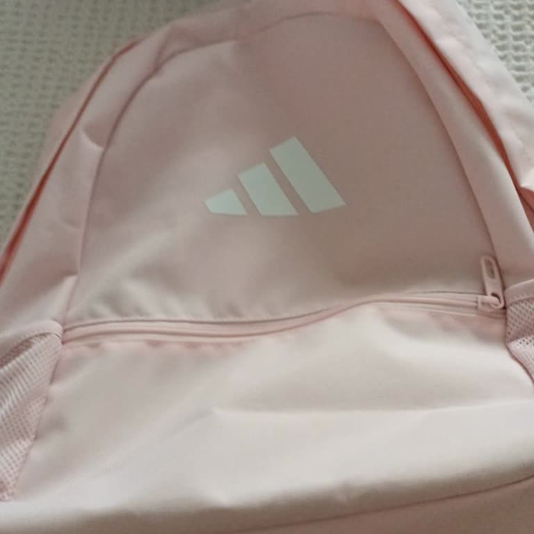 Adidas Çantası Değişiminde Kalem Kutusu Eksik Gönderildi