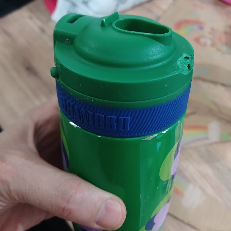 Kırılan Yeşil Kapaklar Ve Yedek Parça Bulunamaması