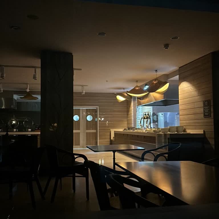 Delta Hotels'te 126 Bin TL'lik Ücret Karşılığında Kalitesiz Yemek Ve Hizmet