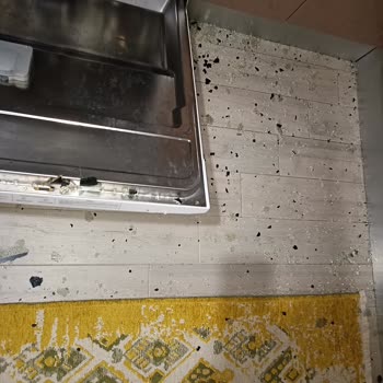 Altus ALA 137 Fırın İç Camı Patladı, Güvenlik Riski Oluştu