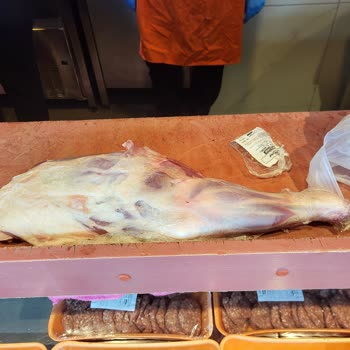 Bozulmuş Et Satışı, Sağlık Riski Ve Geciken İade