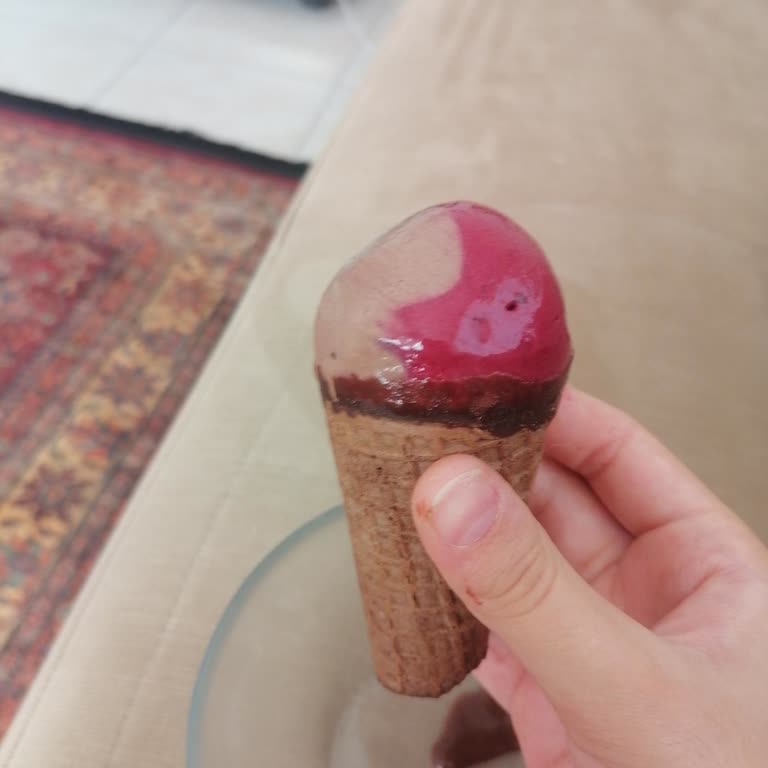 Cornetto Külahı Kırılıyor Yarım Kalan Dondurma