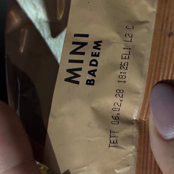Müşteri, Getir'den Gelen Magnum Dondurmalarının Küflenmiş Olmasıyla Gıda Güvenliğine Endişe Duydu