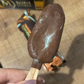 Müşteri, Getir'den Gelen Magnum Dondurmalarının Küflenmiş Olmasıyla Gıda Güvenliğine Endişe Duydu
