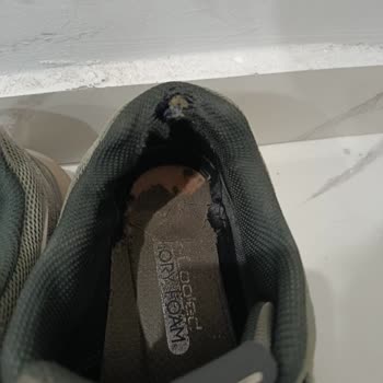 Skechers Ayakkabısında Kısa Sürede Yırtılma Ve Garanti Reddi
