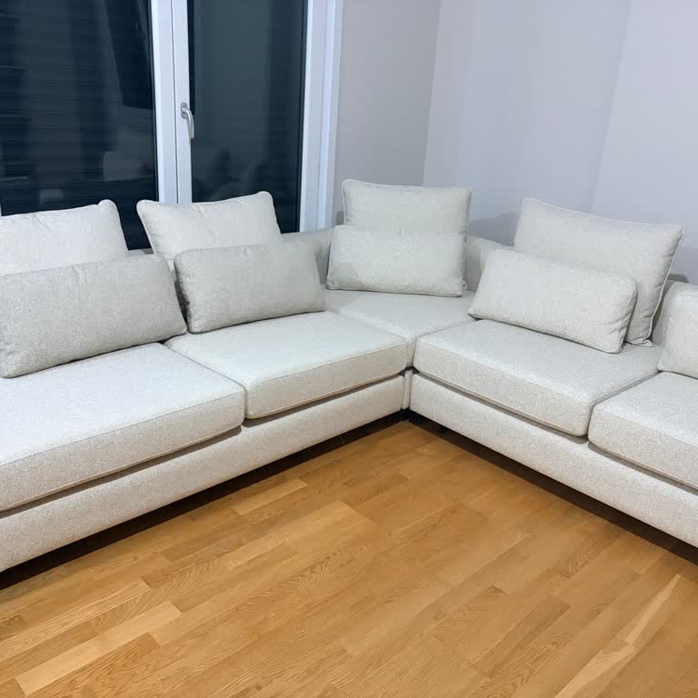 Yastıklar Eksik, Aynı Kumaş Talebi Mağazada Çözülmedi