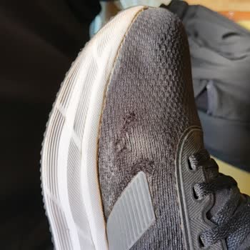 Adidas Galaxy Run Ayakkabısının Kısa Sürede Yırtılması Ve Değişim Talebi