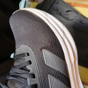 Adidas Galaxy Run Ayakkabısının Kısa Sürede Yırtılması Ve Değişim Talebi