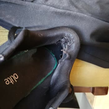 Adidas Galaxy Run Ayakkabısının Kısa Sürede Yırtılması Ve Değişim Talebi