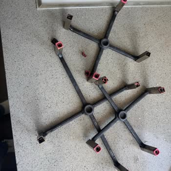 Smeg Ocakta Plastik Parçalar Erimiş, Garanti Kapsamı Reddi