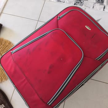 Aras Kargo'dan Yağlı Valiz Teslimatı Kıyafetlerim Kullanılamaz