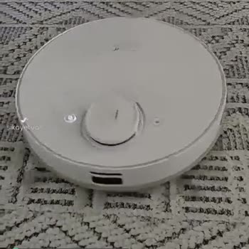 Fakir Robot Kendi Etrafında Dönüyor