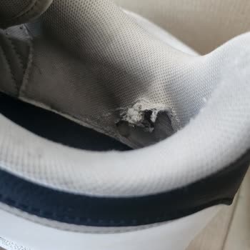 Adidas’a 5 Aylık Ayakkabının Yıpranması Ve Değişim Reddi Hakkında Şikayet