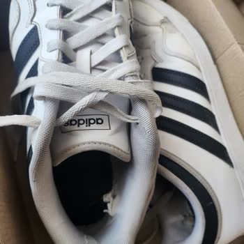Adidas’a 5 Aylık Ayakkabının Yıpranması Ve Değişim Reddi Hakkında Şikayet
