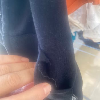 Zara Çocuk Eşofmanında İlk Yıkamada Dikiş Ve Tüylenme Sorunu
