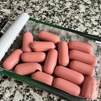 Beşler Sosisinin Renk Ve Kokusundaki Değişiklik Sağlık Endişesi Yaratıyor